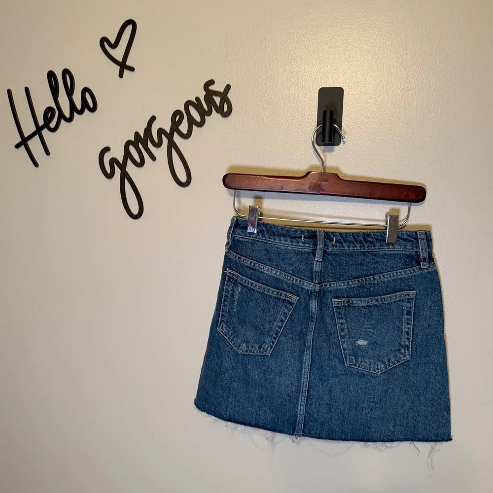 LIKE NEW Free People We the Free Harvey Distressed Button Fly Mini Skirt sz26